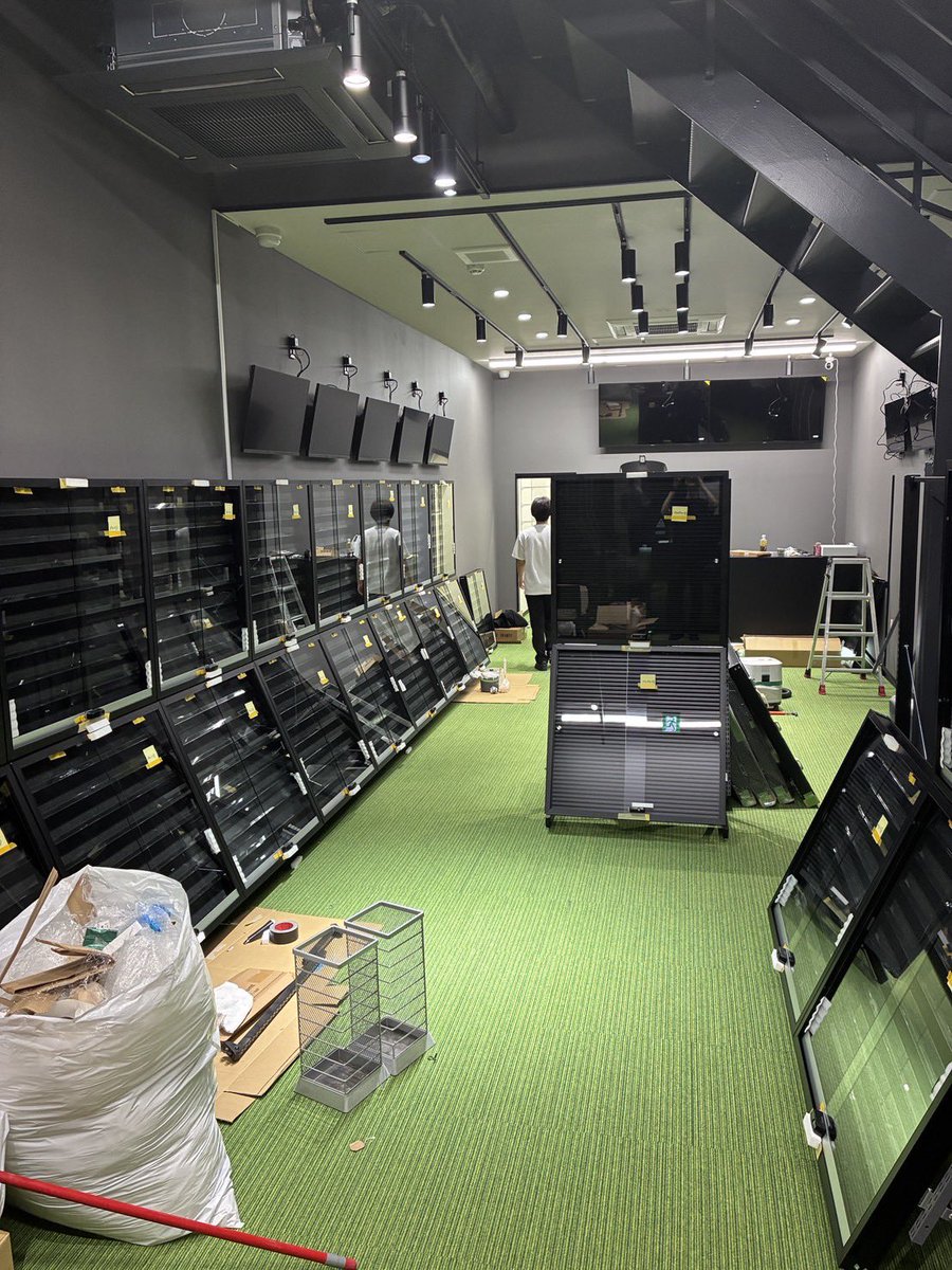 pokekax's tweet photo. 店舗開店に向けて準備中✨️
来店時プレゼントも企画中です❗️ https://t.co/h45weoYp8U