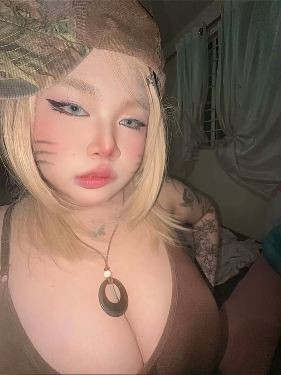 bowdownforyara's tweet photo. #nsfwtwtًً  cum on my face😛 https://t.co/G7S5oxUXYt