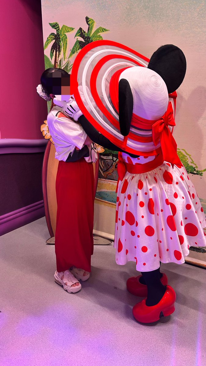 icecandy_ota's tweet photo. ミニオタじゃないのに…
ミニーちゃん可愛すぎて💓💓( ´Д｀)=3
＃ミニー ＃ディズニーいきたい ＃dオタさんと繋がりたい ＃ディズニー https://t.co/kKDCVNTBW3