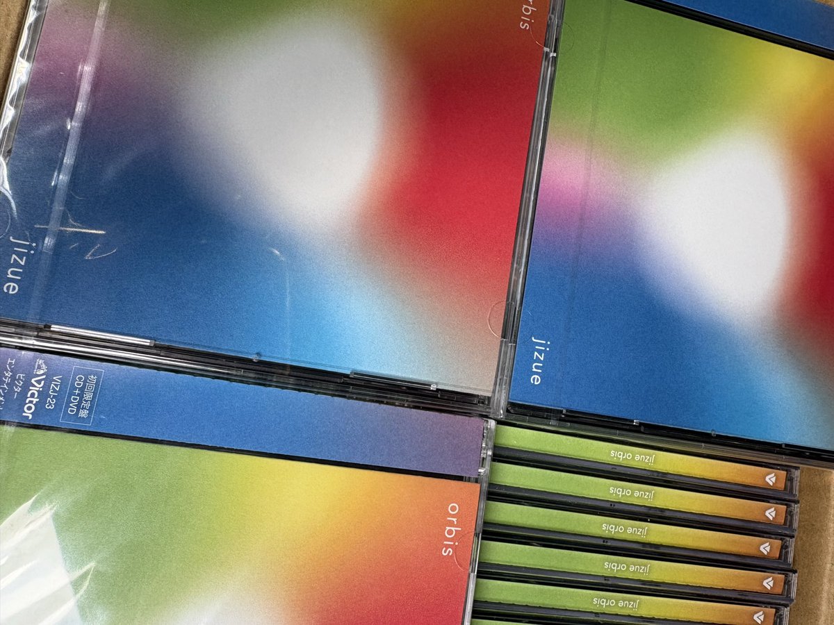 jizue's tweet photo. //本日//

8.19 Release
New Album『orbis』フラゲ日🎧

店頭では一足先にお買い求めいただけます。

配信は日付変わって深夜12時からスタート。
ぜひチェックしてください！
https://t.co/EKerfS6mLv

#jizue https://t.co/wfEXvzIUAg