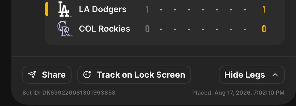 ItachiShotz's tweet photo. Literally 3mins before game started lol https://t.co/Cx1Bt5chdt