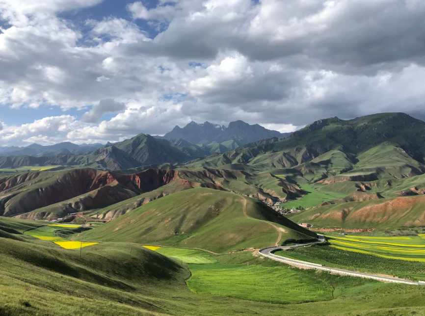 Wins_Fu's tweet photo. 卓尔山，一种无法言喻的美 https://t.co/tCvtykuJI5