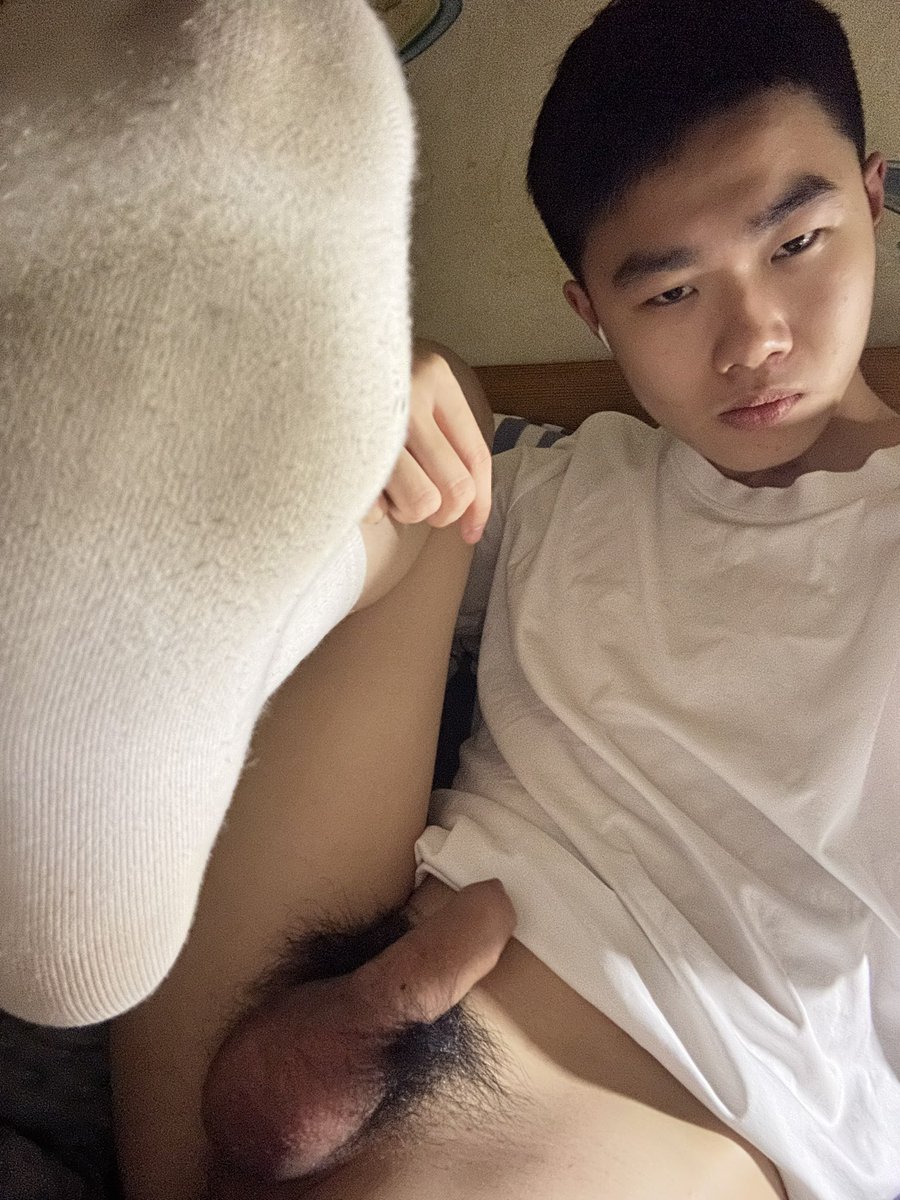 UNRntwl's tweet photo. 舔舔 https://t.co/pb1d0EaSKt