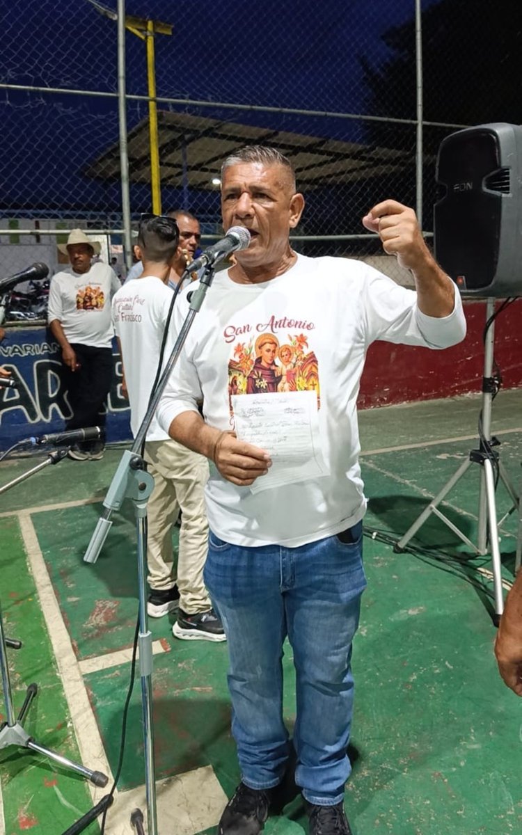 euaguilar's tweet photo. En la popular comunidad de San Francisco #Barquisimeto trabajamos arduamente por educar en Valores, Folklore y tradición. El Grupo Cultural San Fco tiene años sembrando valores para esa #TierraDeGracia que todos merecemos! https://t.co/oT2Rpn8qS6