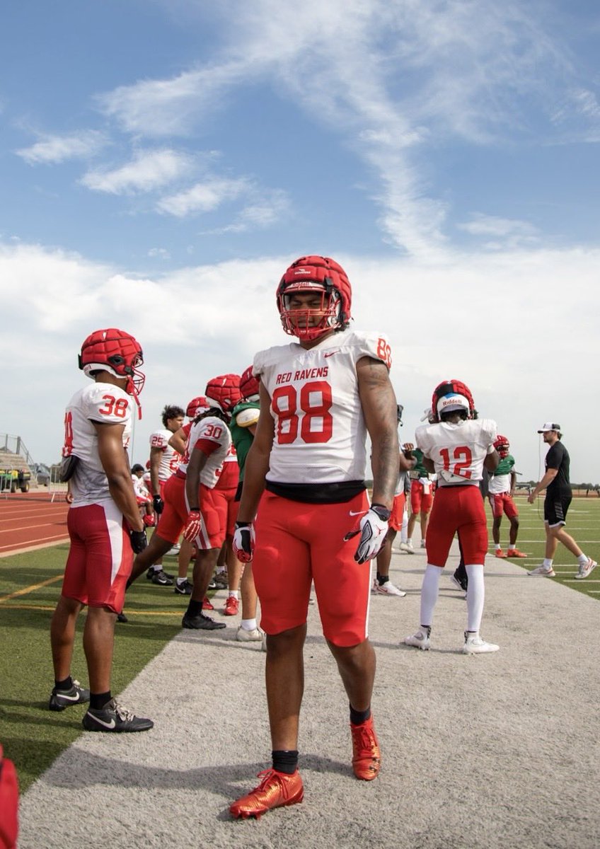 isaiahwinston29's tweet photo. 6’4 245lbs
Can’t wait for the season 💪💪 https://t.co/kY8kvCxaYy
