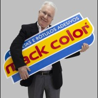 naosalvo's tweet photo. sei a musica inteira do comercial da Mack Color... https://t.co/db4IvFeuMC