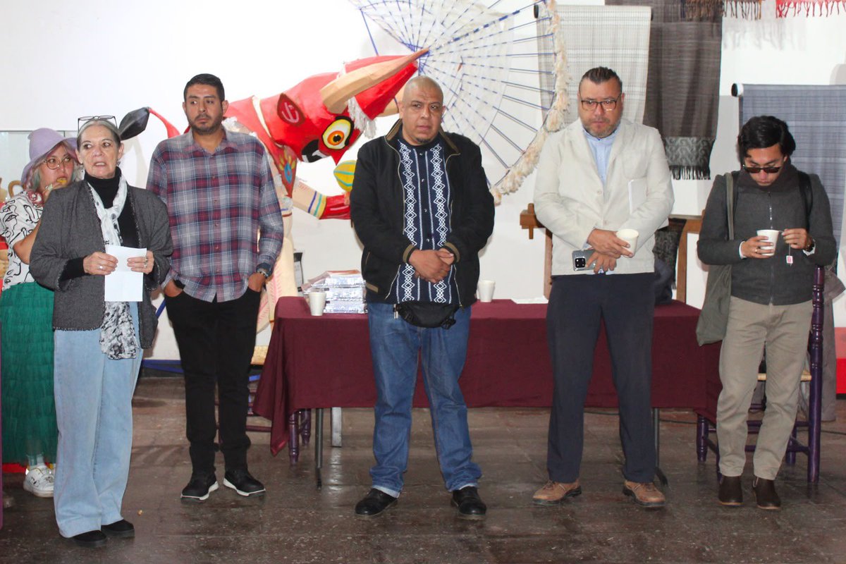 ContraloriaGEM's tweet photo. La #ContraloríaSocial participó en la reunión plenaria para la dictaminación de proyectos de la convocatoria 2026 del Programa de Apoyo a las Culturas Municipales y Comunitarias (PACMyC), realizada en el Museo de Culturas Populares del Estado de México. https://t.co/dExTbexqng