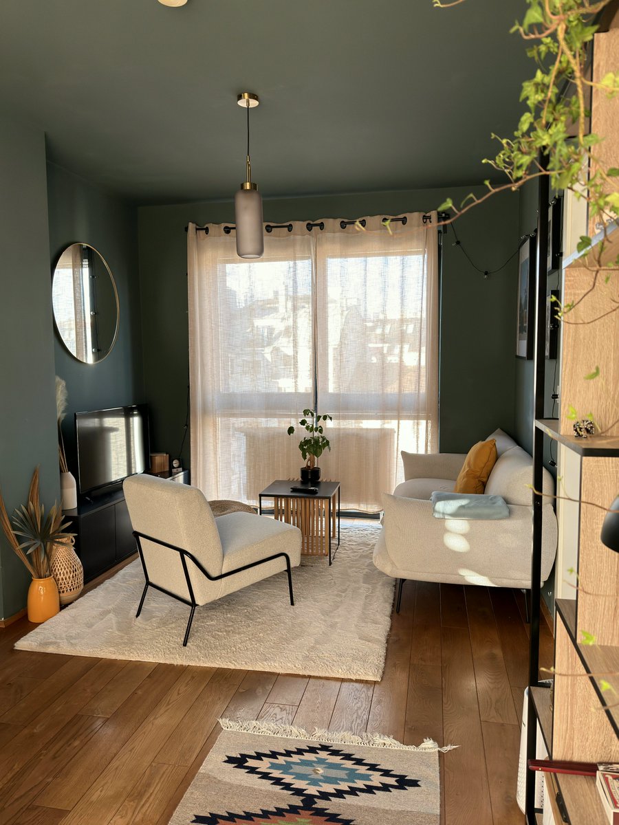 simmonsjam1cr8's tweet photo. My living room ( Vienna , Austria )
#InteriorDecor #EOMIRACLE https://t.co/vmeP8dxwEa