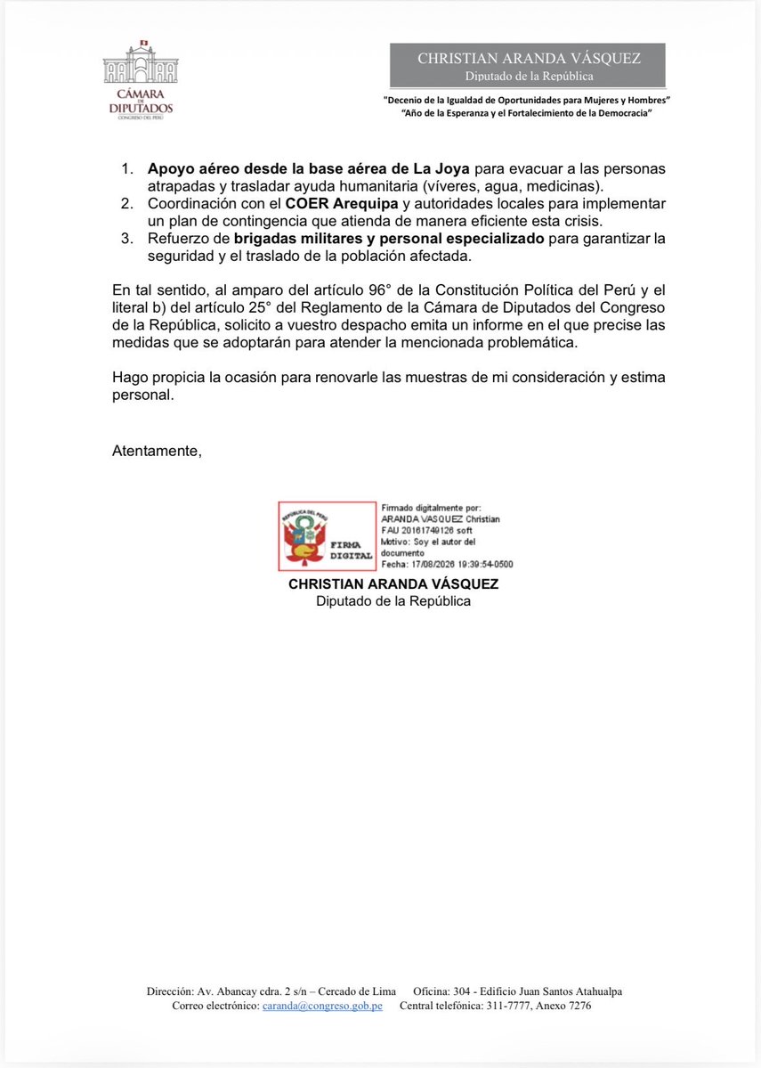 carandavas's tweet photo. Ante el bloqueo total de la Panamericana Sur, ocasionado por los huaicos y deslizamientos registrados entre Ático y Ocoña, he solicitado al ministro de @MindefPeru, @BelaundeRafael, disponer apoyo aéreo inmediato desde la Base Aérea de La Joya para evacuar a las personas atrapadas y trasladar víveres, agua y medicinas.

Cientos de ciudadanos permanecen varados, sin acceso a servicios básicos y expuestos al riesgo de nuevos deslizamientos. Esta situación requiere una respuesta inmediata y coordinada.

También he solicitado reforzar las brigadas militares y coordinar con el COER Arequipa y las autoridades locales un plan de contingencia que permita atender esta emergencia y proteger la vida de nuestros ciudadanos.