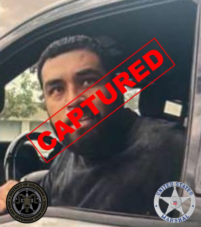 USMSDenver's tweet photo. Fugitive Martin SANABRIA, wanted by @BCSONM for felony assault on a peace officer &amp; aggravated fleeing from law enforcement, was arrested today in Lakewood by COVOTF Deputy US Marshals &amp; TFOs from @Colorado_DOC, @dcsheriff, @CBI_Colorado, &amp; K9 support from @ArapahoeSO. https://t.co/tVdCVXBbsd
