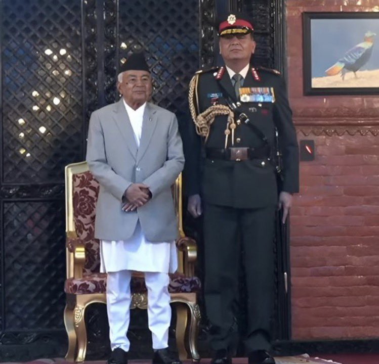 sanosamachar's tweet photo. Indian Army chief Dhiraj Seth conferred honorary General rank of Nepali Army by President Ram Chandra Paudel.

Nepal and India have a longstanding tradition of conferring the honorary rank of general on each other’s army chiefs, reflecting the close ties between the two armies. https://t.co/qL8ddFbRtE