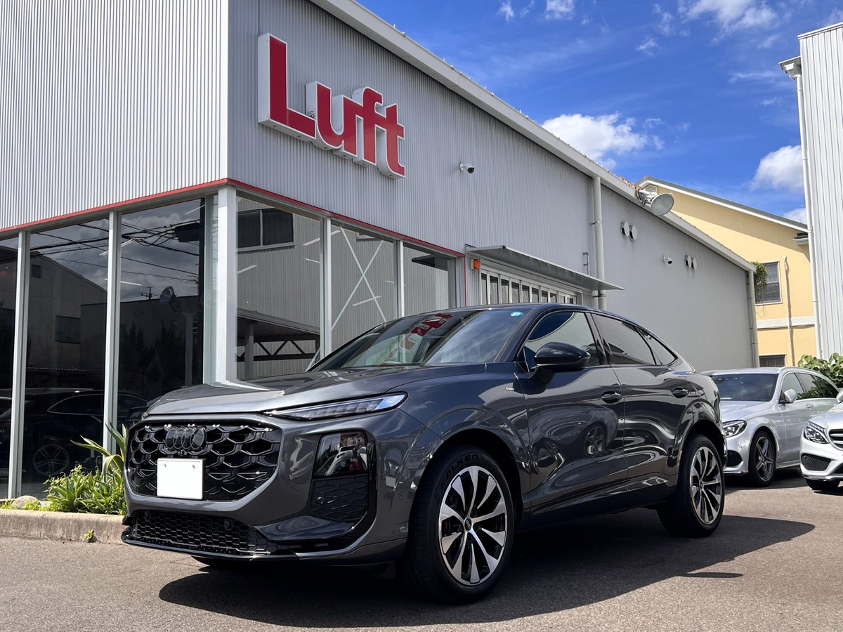 cyber_luft's tweet photo. 本日の更新はルフトからお客様へ『アウディ Q3 スポーツバック TFSI 110kW S-line/2026』をご納車させて頂いたご紹介です。ルフト・スタッフ一同、感謝いたしております。今回も有難うございました。 https://t.co/SEZ8XCv8Vc