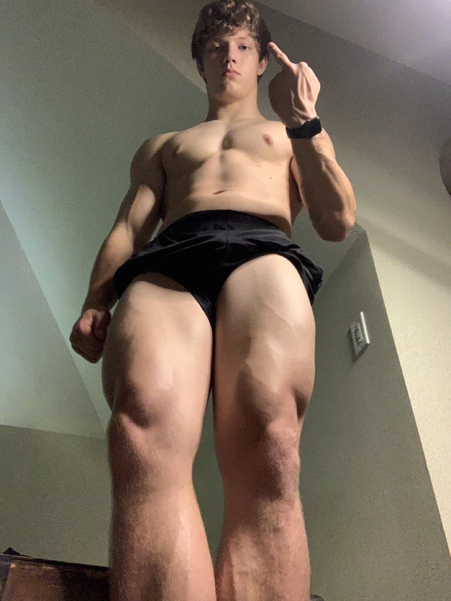 Mike20Dom's tweet photo. What u looking at fgt 😈

Drains and calls tonight. Hmu https://t.co/zR3yWILvyl