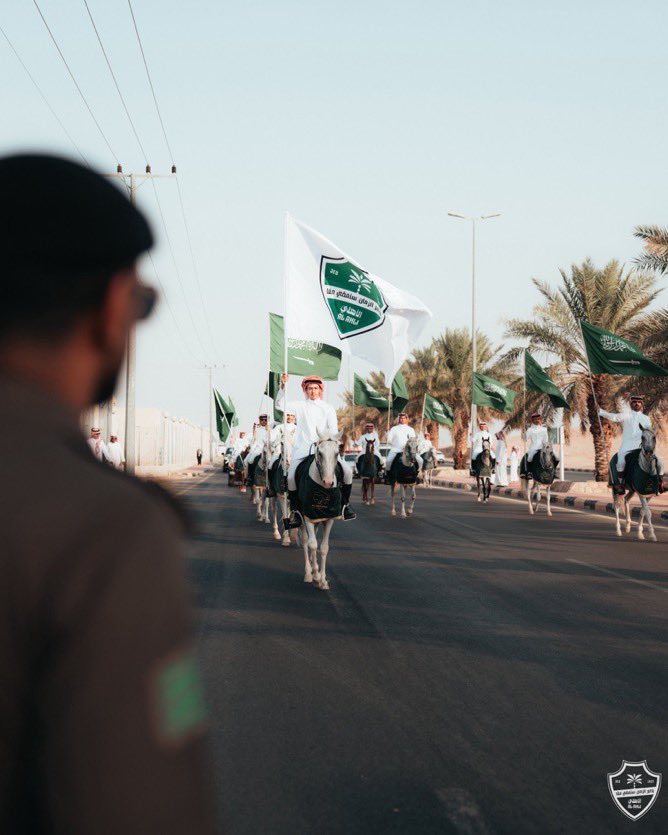 ss_alshaddadi's tweet photo. صور عظيمة لنادي عظيم
#الاهلي #الملكي
استقبال الملوك في مباراة #الانوار_الأهلي https://t.co/9AmCcqBtlU