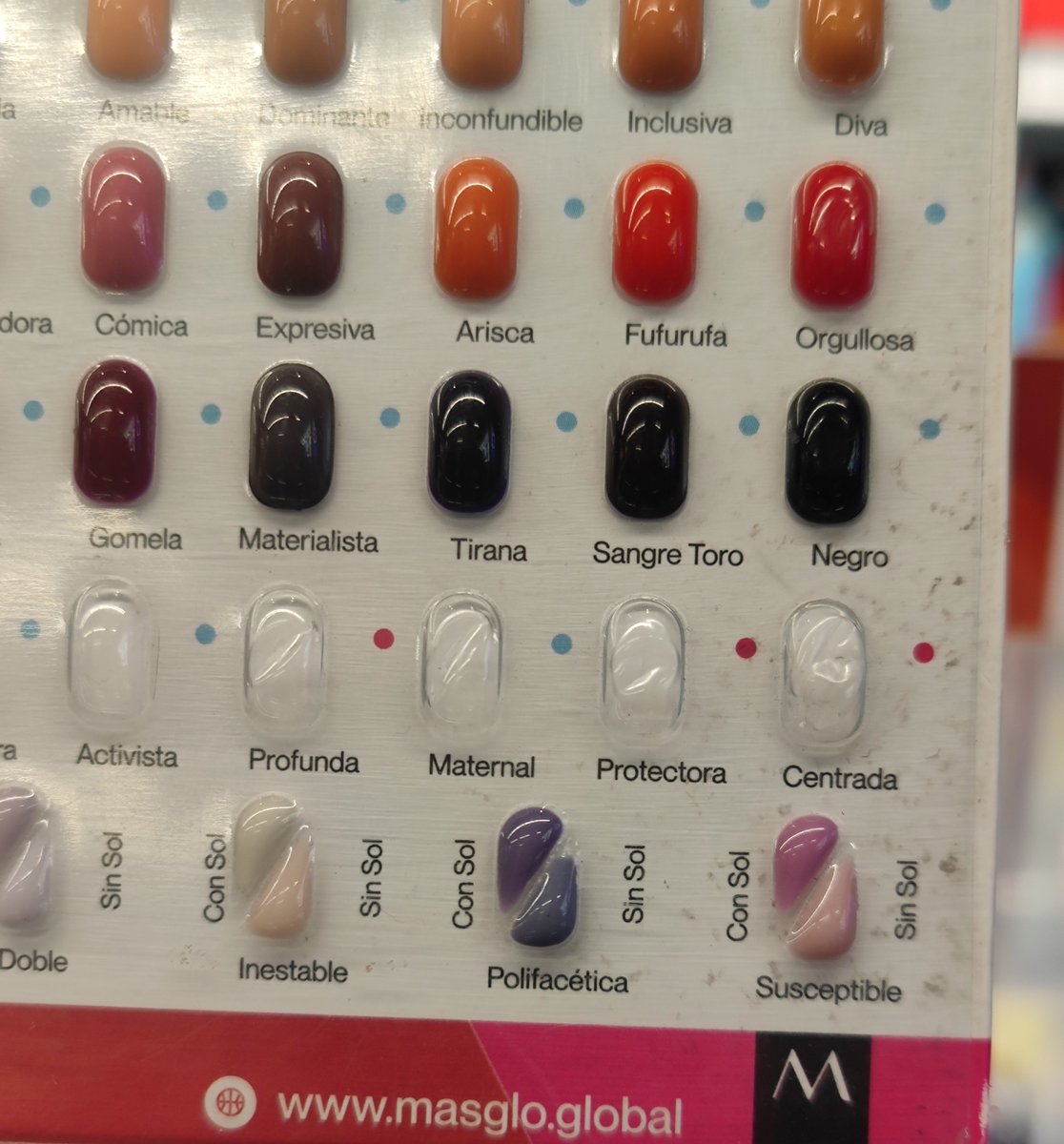 spikeinmyheartz's tweet photo. tag urself en la carta de color de masglo yo full virginal soltera inestable POLIFACETICA https://t.co/9jBWAZqUGD