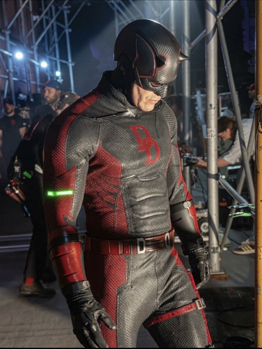 Ferchoartist3's tweet photo. First time drawing daredevil with his new suit from #Daredevilbornagain season 3 https://t.co/aAedH64tsm