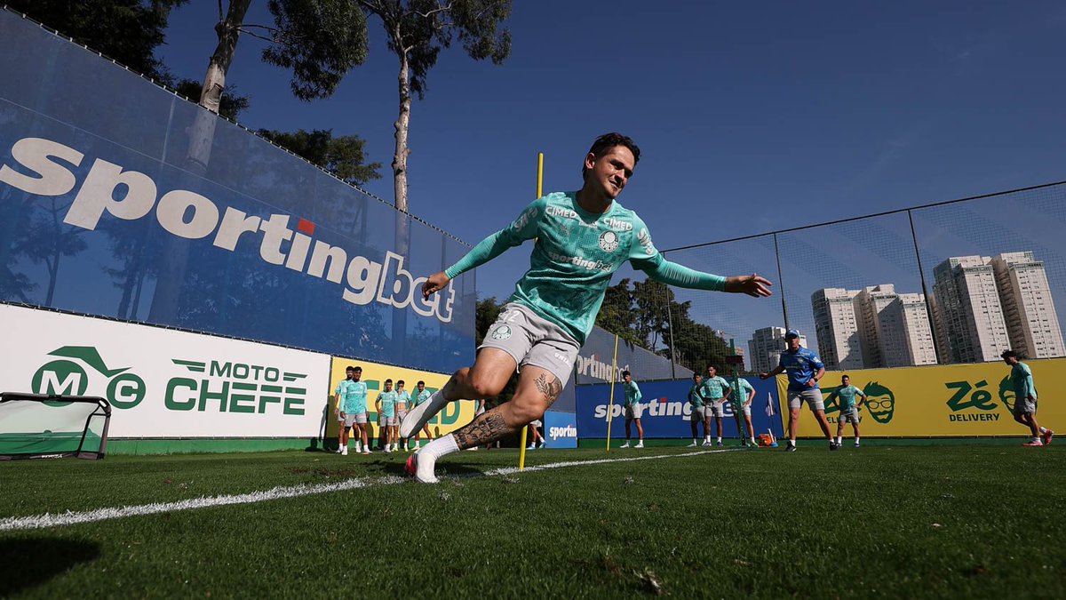 mmurilodias's tweet photo. REFORÇO NO PALMEIRAS!

O lateral-direito Khellven, recuperado de lesão na coxa direita, treinou integralmente com o elenco do Verdão. https://t.co/iA5KJyLM89