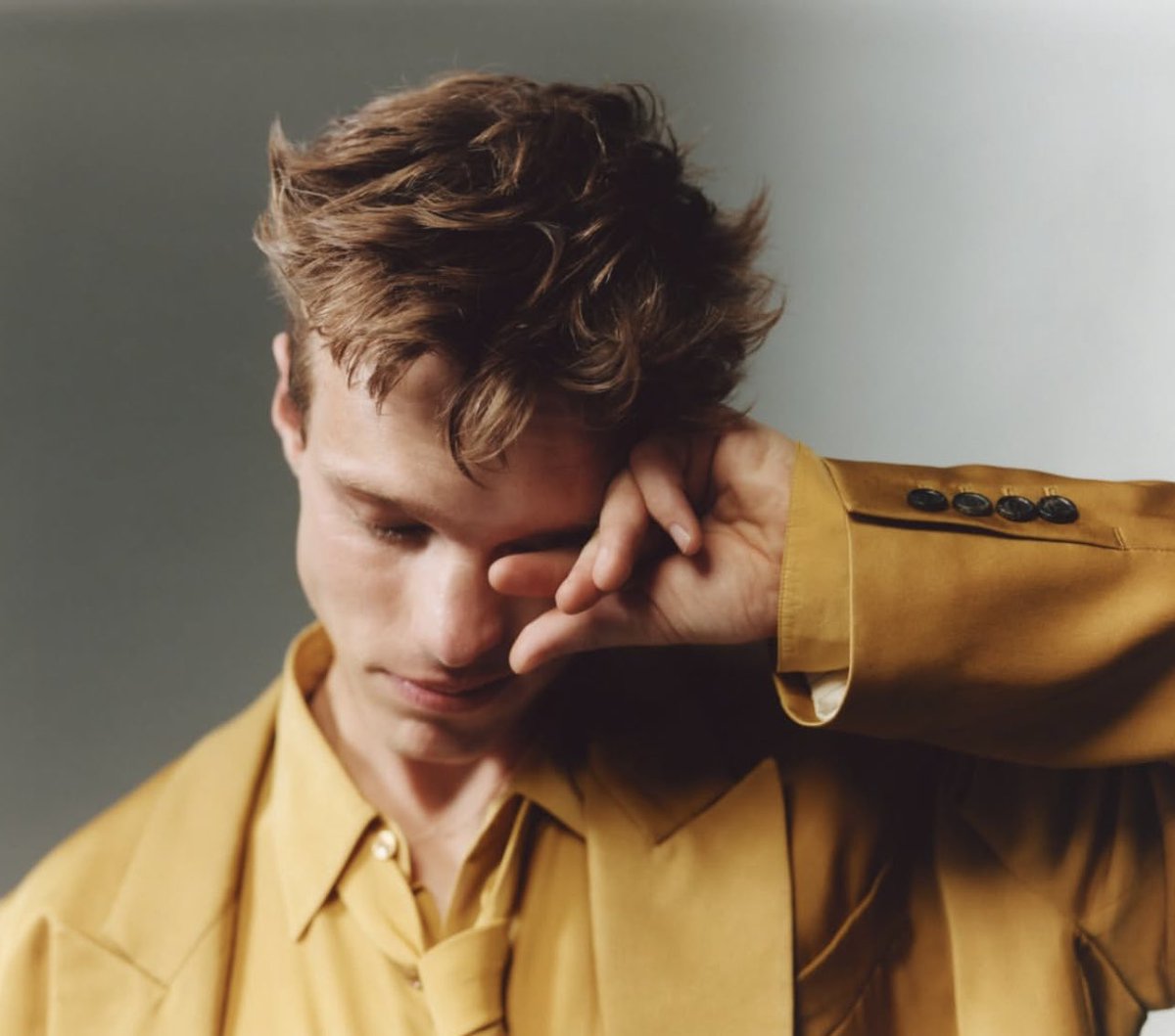 hausofemilia's tweet photo. Finn photographed by me :) https://t.co/0UOPU9pDKs