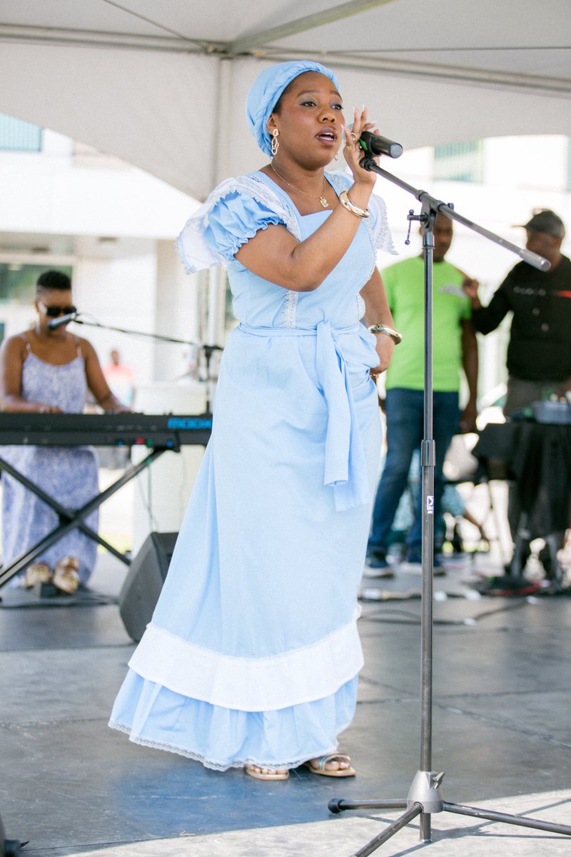 vanessajeudiht's tweet photo. Mèsi a ou ki te la
Mèsi Mosaïque Interculturelle 
Mèsi Maestro Roni - Samora Julmisse 
❤️‍🔥

📸 : Gio Casimir 

#vanessajeudi #ottawabasedsinger #2026performance https://t.co/ILnzgHeJKR