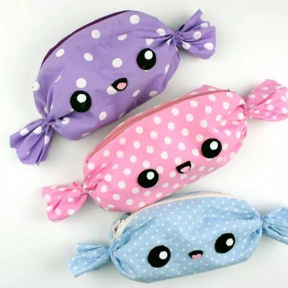 DevanThummar's tweet photo. DIY fabric scrap keychains  Turn old cloth leftovers into cute, practical gifts in 10 mins! Super easy tutorial linked https://t.co/VLewS4hvOq