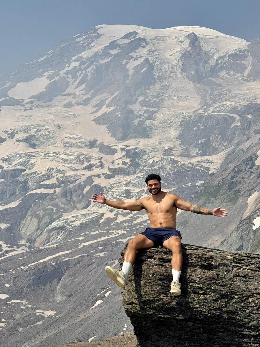 Jasoncrispx's tweet photo. Mt. Rainier 📍 https://t.co/5XkfgADJVJ