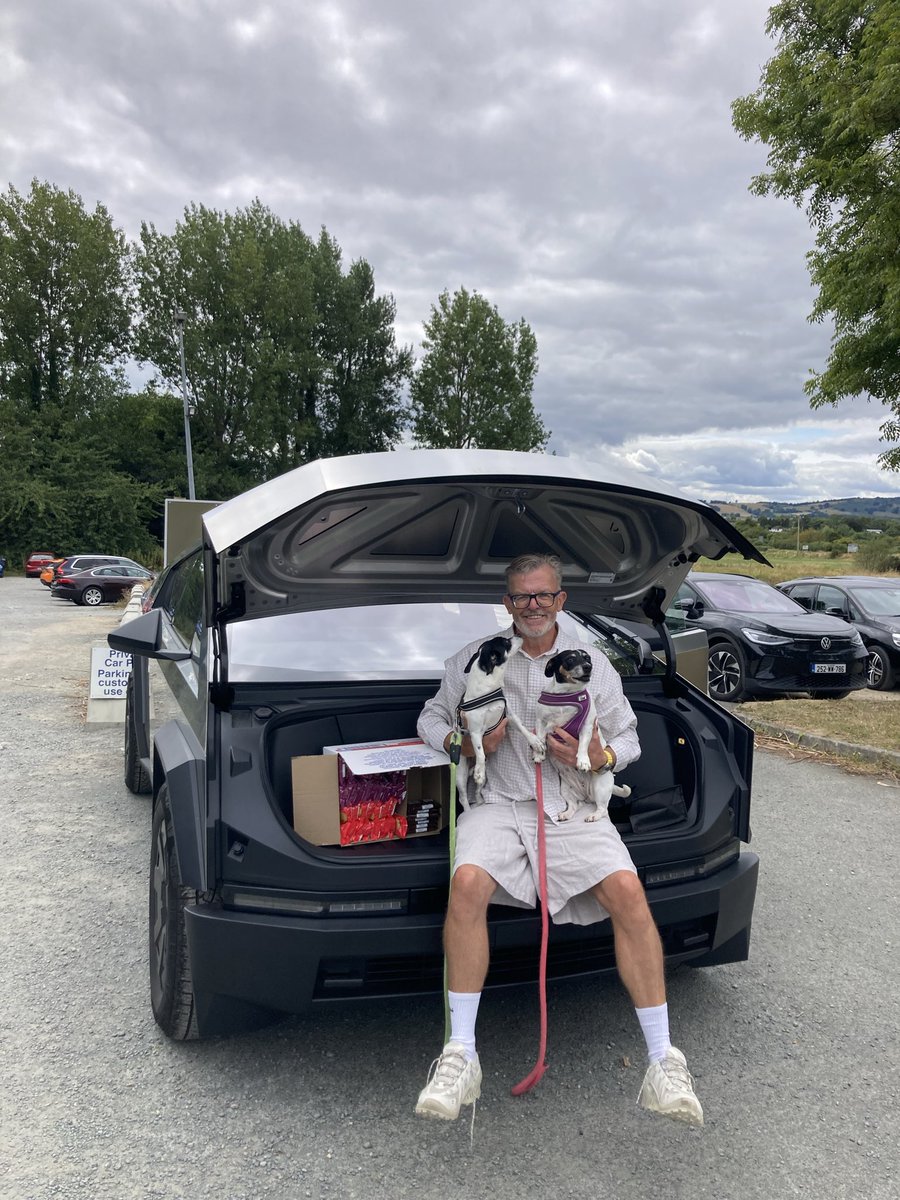 HewsonBrian's tweet photo. @thommcg1980 We also got in… 

Great experience for me and my CYBRPups ! https://t.co/APNElw5hYT