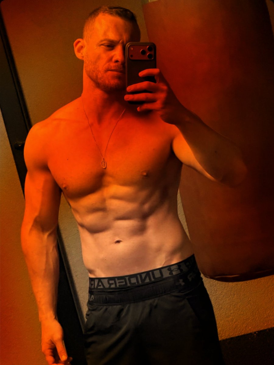 dadbosscarter_'s tweet photo. ㅤㅤㅤㅤㅤ
                              ★
         𝗗A𝗪𝗦O𝗡 𝗝. 𝗖𝗢𝗢𝗣E𝗥
          𝗯r𝗶𝗴h𝘁𝗲r 𝘁h𝗮𝗻 𝘁h𝗲 𝘀u𝗻
            filmmaker | only 𝘁𝗼𝗽
              𝗌𝗈𝗆𝖾 𝗅𝗂𝗆𝗂𝗍𝗌 𝖿𝖾𝗍𝗂𝗌𝗁𝗌
                𝗴𝗮𝘆, +𝟭𝟴 (𝗻)𝘀𝗳𝘄
ㅤㅤㅤㅤㅤ https://t.co/duL728bUIo