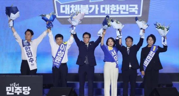 newsgongjang's tweet photo. 최민희 수석 최고위원 '손 안 잡겠다고?' 정말 짜치는 박선원... 위키박에서 '종지 박으로!' 원팀? 화합??? https://t.co/EHtqTg9Ddq