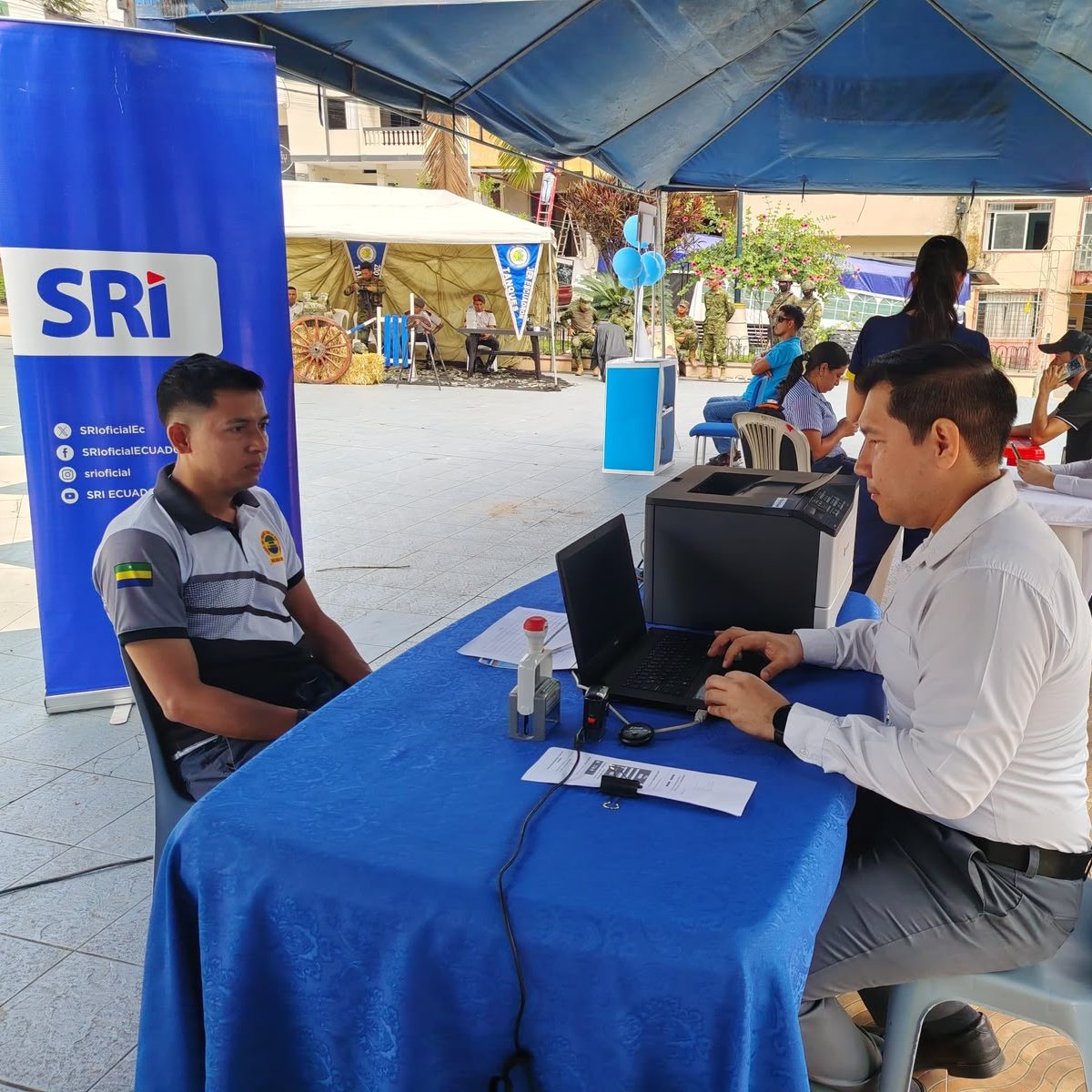 SRIoficialEc's tweet photo. #SRIenElOro

📍 ¡Llegamos al cantón #Balsas!

A través de nuestra #BrigadaMóvilSRI, entregamos acompañamiento técnico, asesoría personalizada y trámites gratuitos a los contribuyentes de la localidad. 

Hacemos más ágil y accesible la gestión tributaria en toda la provincia. https://t.co/SoHR5V8qdB