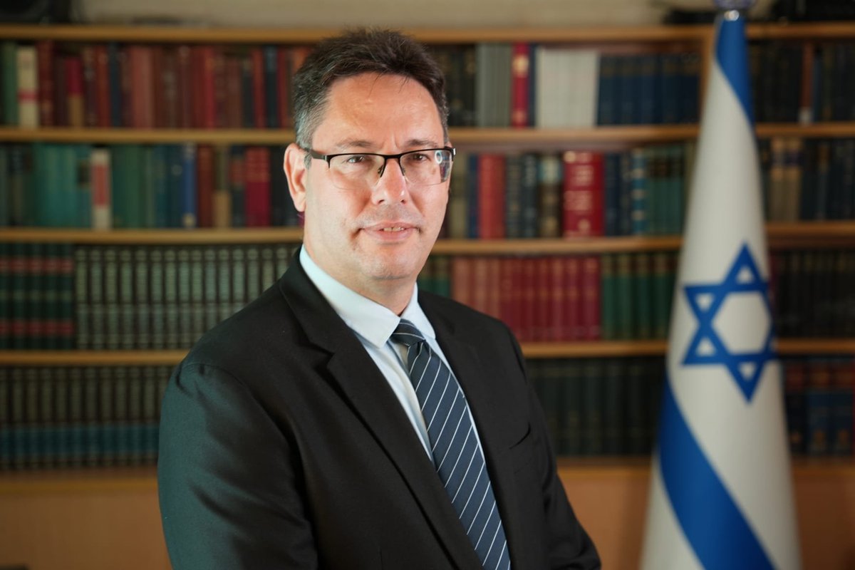 IsraelinSF's tweet photo. Welcome to San Francisco, Ron Gerstenfeld, Israel’s new Consul General to the Pacific Northwest.
Based in SF, he will represent Israel across Northern California, Alaska, Idaho, Montana, Oregon & Washington.

“𝑰 𝒍𝒐𝒐𝒌 𝒇𝒐𝒓𝒘𝒂𝒓𝒅 𝒕𝒐 𝒘𝒐𝒓𝒌𝒊𝒏𝒈 𝒕𝒐𝒈𝒆𝒕𝒉𝒆𝒓, 𝒃𝒖𝒊𝒍𝒅𝒊𝒏𝒈 𝒏𝒆𝒘 𝒑𝒂𝒓𝒕𝒏𝒆𝒓𝒔𝒉𝒊𝒑𝒔 𝒂𝒏𝒅 𝒔𝒕𝒓𝒆𝒏𝒈𝒕𝒉𝒆𝒏𝒊𝒏𝒈 𝒕𝒉𝒆 𝒃𝒐𝒏𝒅𝒔 𝒃𝒆𝒕𝒘𝒆𝒆𝒏 𝑰𝒔𝒓𝒂𝒆𝒍 𝒂𝒏𝒅 𝒕𝒉𝒆 𝑷𝒂𝒄𝒊𝒇𝒊𝒄 𝑵𝒐𝒓𝒕𝒉𝒘𝒆𝒔𝒕.”

Welcome, Consul General Gerstenfeld!