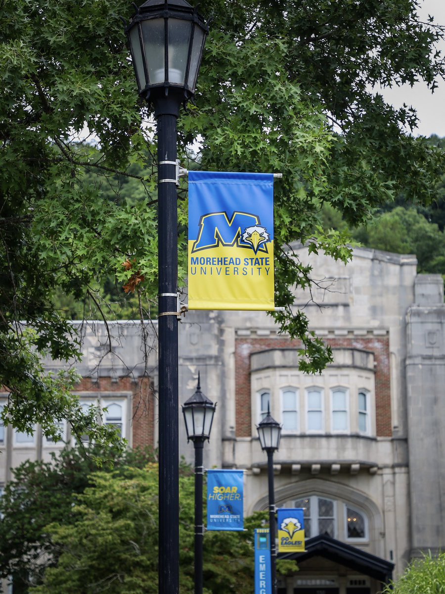 moreheadstate's tweet photo. Today, our 𝘿𝙚𝙖𝙧 𝙊𝙡𝙙 𝙈𝙎𝙐 came alive again as we began our 139th year. Side by side, we’re taking on what comes next. ✨

First Day of Classes ✅

#SOARHigher #MoreheadState #FallSemester https://t.co/NPbUIc6J9R