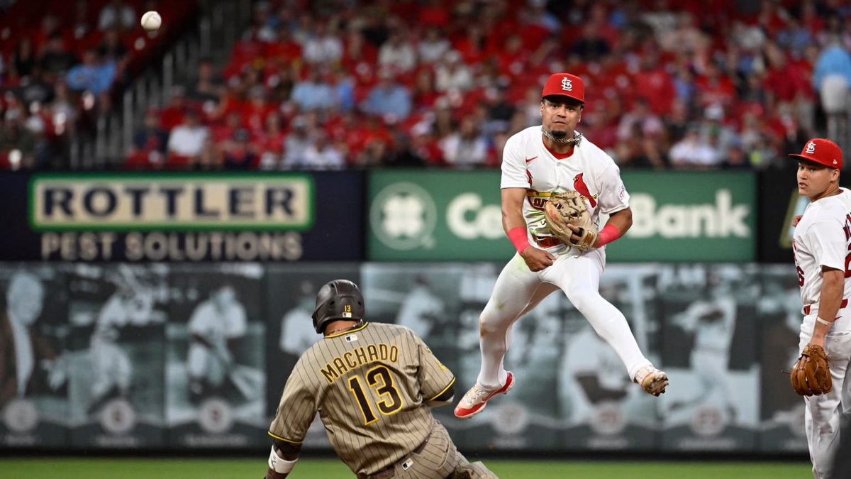 STL_Stats_Facts's tweet photo. Masyn Winn in a "down year" defensively:

8 errors (4th fewest among NL SS)
6 DRS (2nd in NL)
13 OAA (2nd in NL)
13 FRV (1st in NL)

He's still been incredible at SS, especially over the last couple months. Definitely has a shot at gold glove #2 this year https://t.co/Pg9weoz6oK