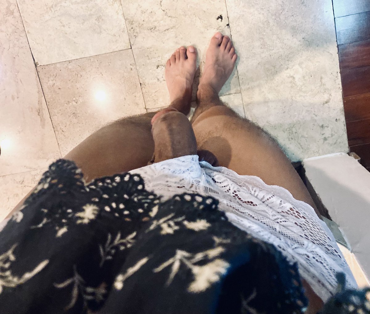 femboylux0's tweet photo. Cmon bro it’s not gay if I’m dressed as a woman! https://t.co/FphM6KvDQD
