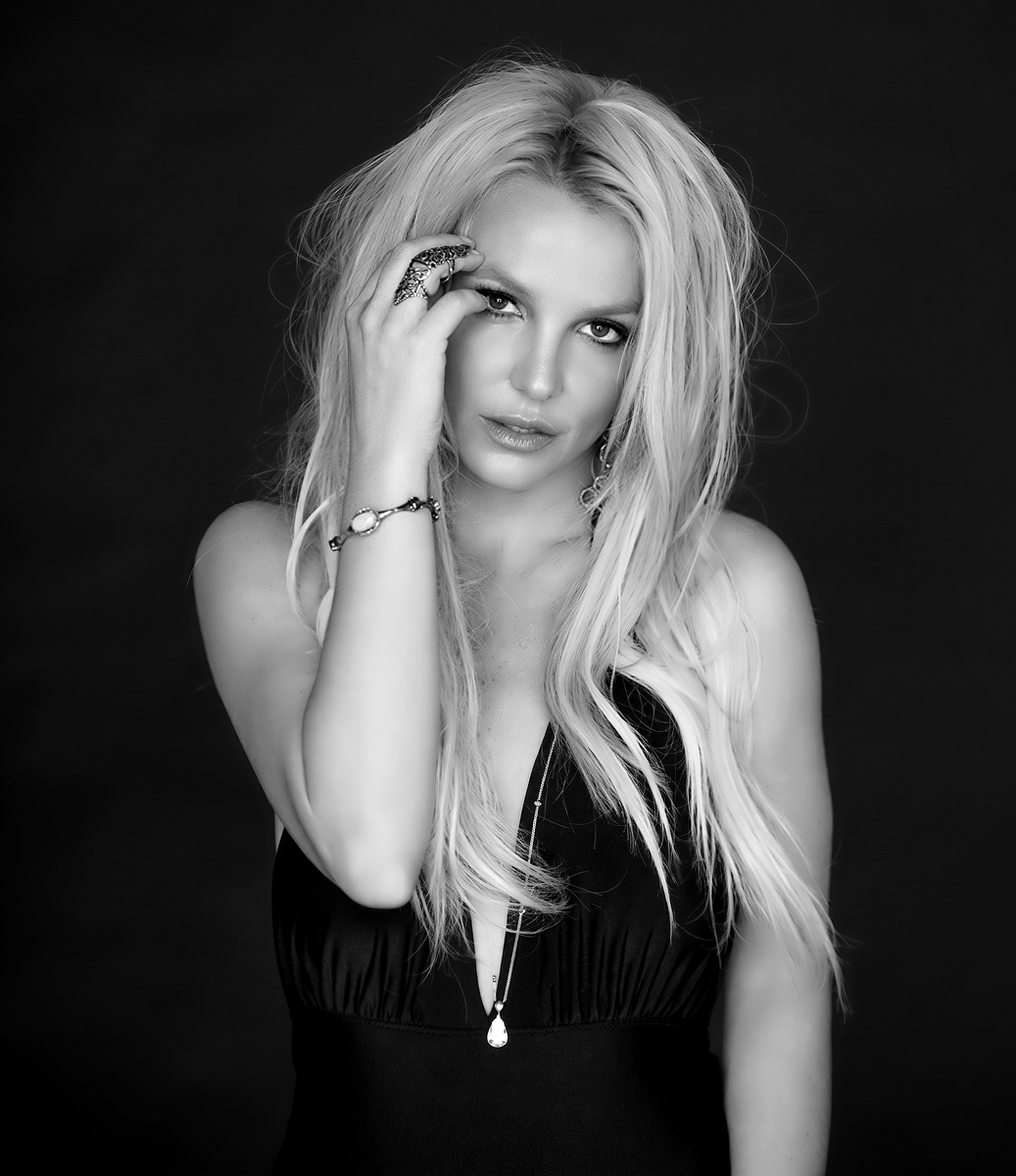 britneyonline_'s tweet photo. Queen @britneyspears by Glenn Nutley (2015)

AI HQ Restore + Originals: https://t.co/V3x7N0yqJY https://t.co/7yN4aUTXgR