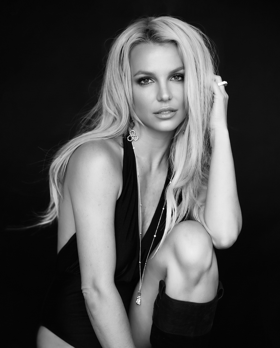 britneyonline_'s tweet photo. Queen @britneyspears by Glenn Nutley (2015)

AI HQ Restore + Originals: https://t.co/V3x7N0yqJY https://t.co/7yN4aUTXgR