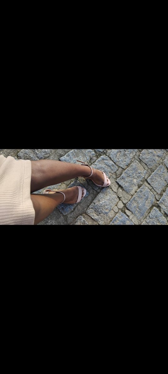 rainha_gi's tweet photo. Quero um capachinho obediente pra me mimar
#pes #slave #submisso https://t.co/DkhBevA3BI
