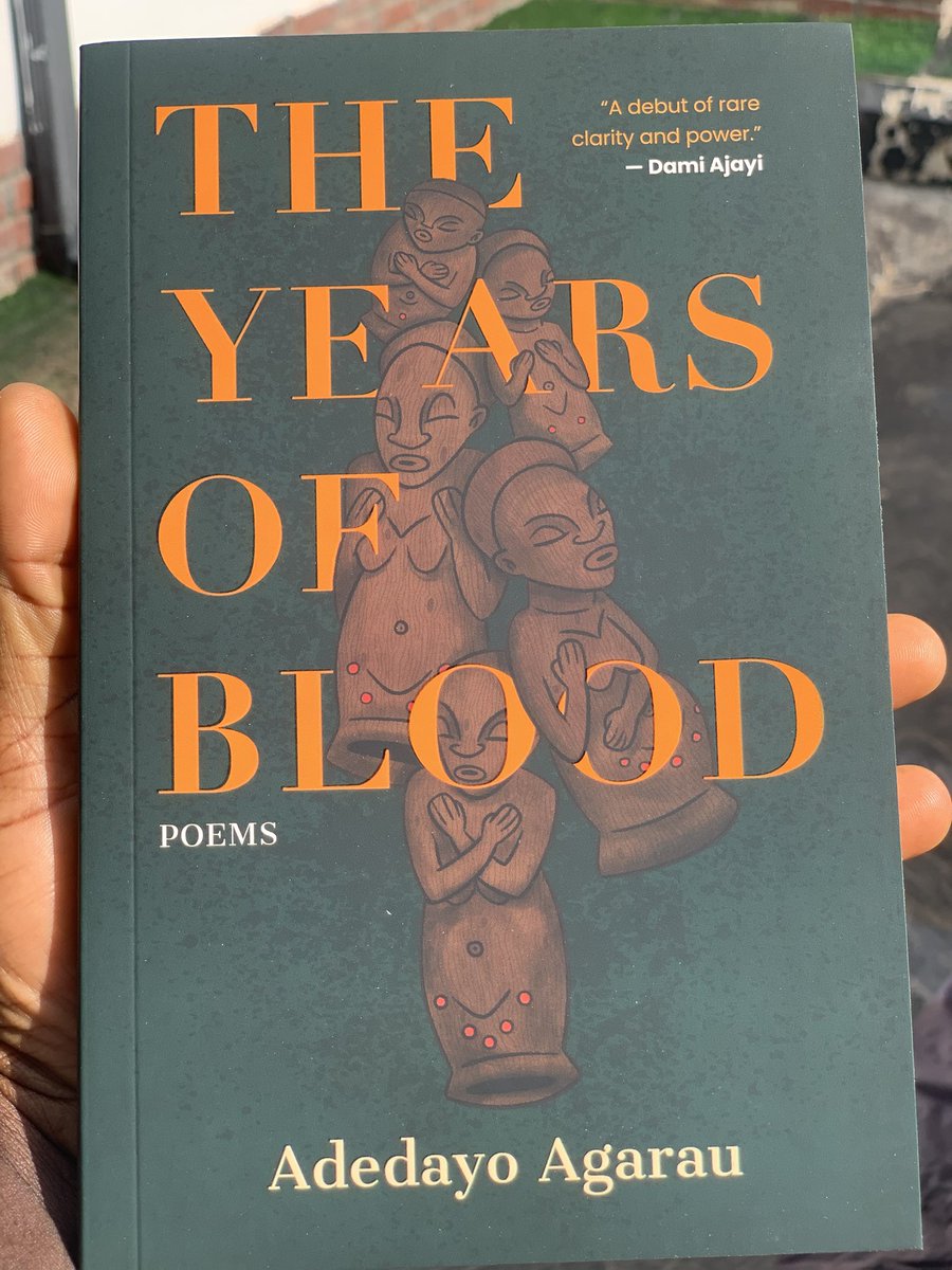 esv_keks's tweet photo. “Who’s reading?” Meeee. https://t.co/wlIWe2xkG7