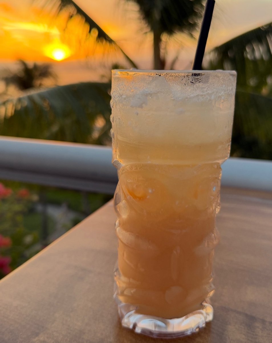 KoOlinaResort's tweet photo. If you know, you know…

The most spectacular views await at five | one | six
@fsoahu
@koolinaresort

— a rooftop bar and lounge where you can unwind with your favorite people.

pc: 808gem https://t.co/NMHZQlYKD9