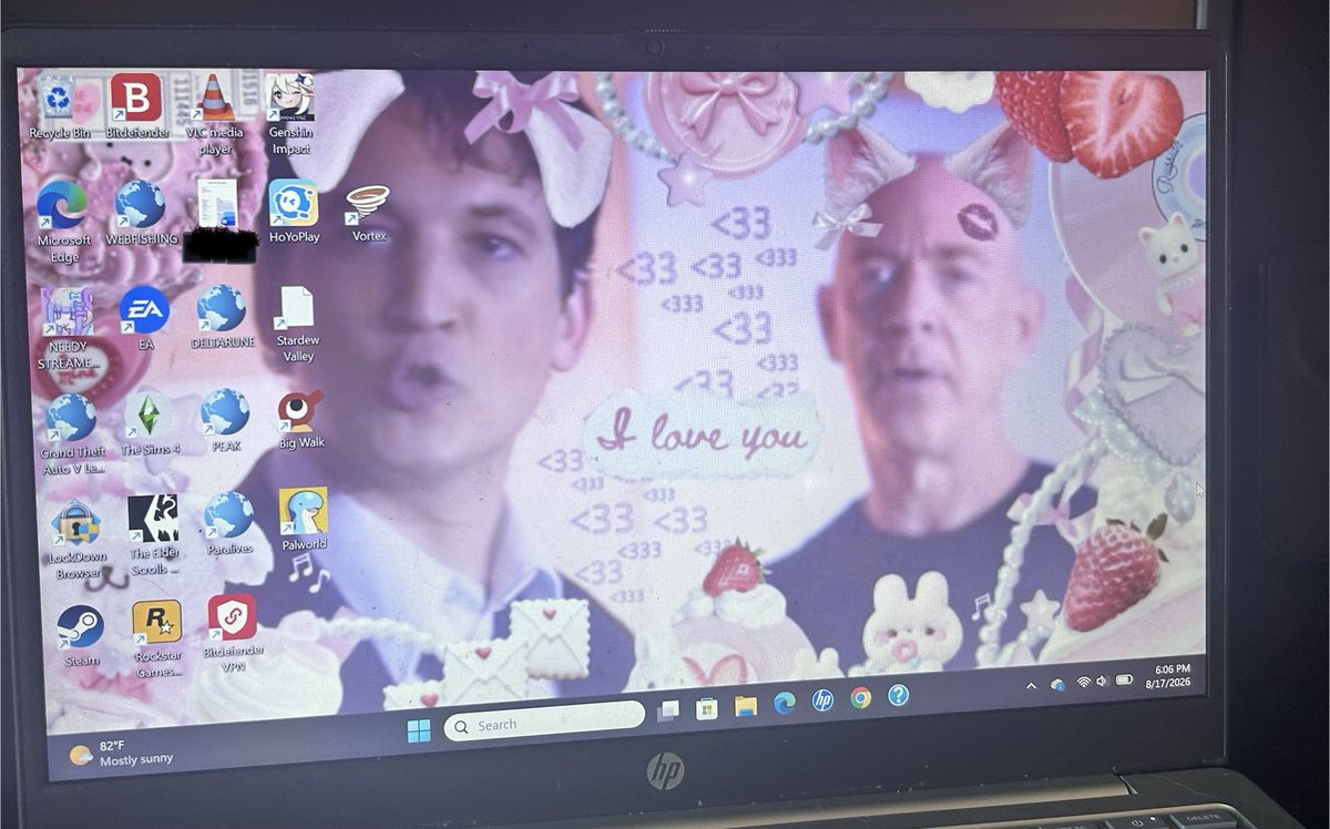 uh_wurms's tweet photo. i think you all deserve to see my computer background again https://t.co/LZdX8vvMvk