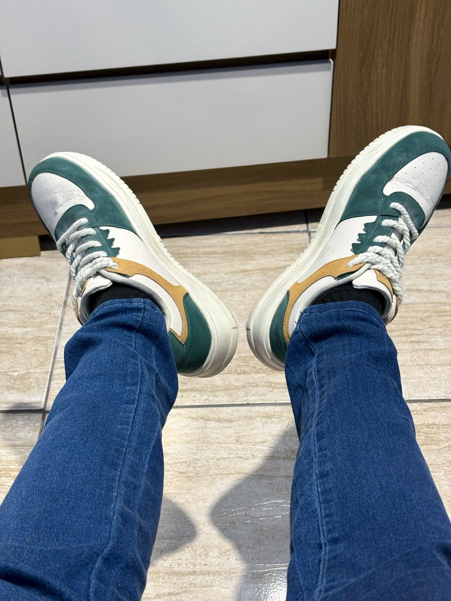 NerDot_'s tweet photo. 🦶🏽🦶🏽🥵🥵44 https://t.co/JkCTzd5OLV