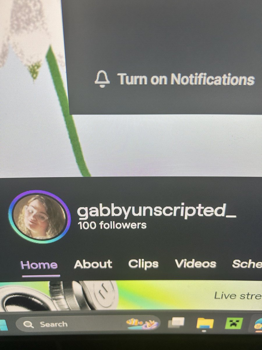 GabbyGlow__'s tweet photo. AHHHH OMG THANK YOU!! https://t.co/WEuAhxEt9Z