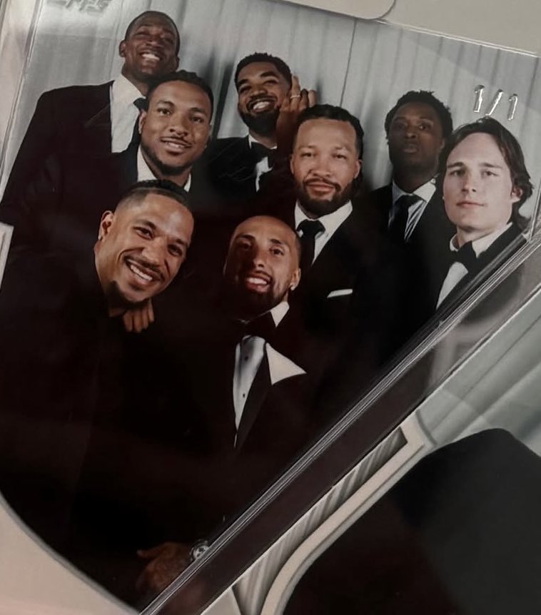 NBA_NewYork's tweet photo. KAT at his wedding with Cap, OG, White Christmas, GTA, JHart, Deuce and Tall T

(lexi.sousa) https://t.co/8FjcWe14KJ
