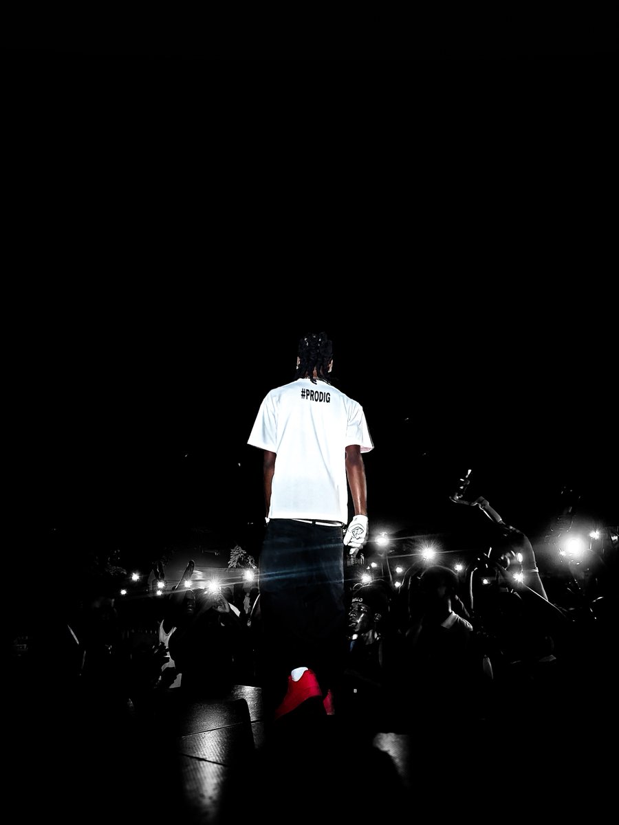 elormonthemap's tweet photo. I shot these pictures of @alorgisarebel on a mobile phone. https://t.co/g9RiGhxVp8
