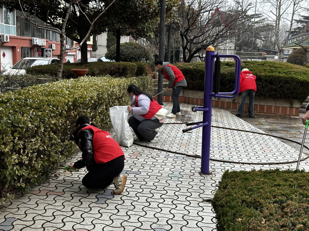 EnglandAutoSer's tweet photo. Join our weekend neighborhood garden clean-up this Sat 9AM! Bring gloves, meet at the main park entrance. Let’s spruce up our community together!， https://t.co/DMCs7C9SlU