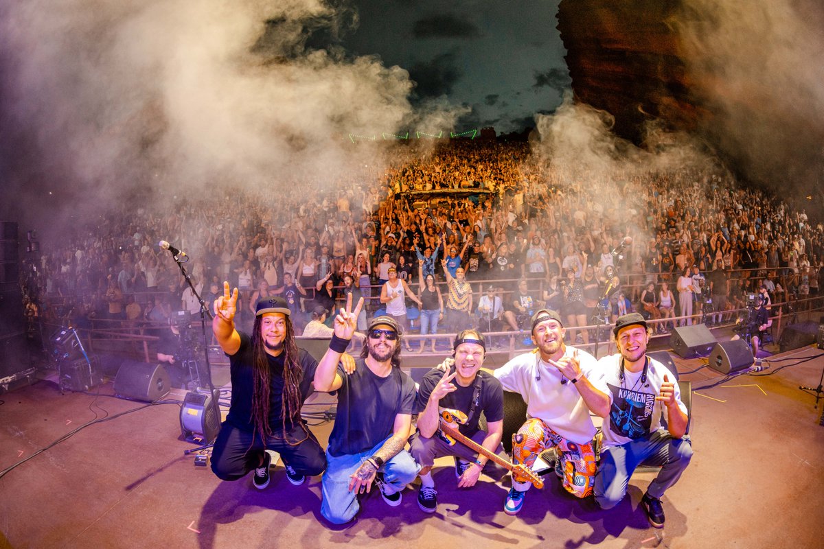 TheMovementVibe's tweet photo. Every time we play @RedRocksCO - it feels like magic ✨ Thank u to everyone near and far who comes through and shares it with us 🤘💚

📸: Keith Zacharski https://t.co/hbuENjZq8p