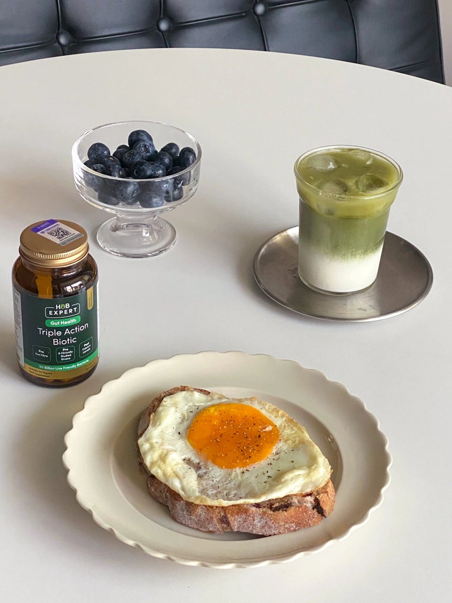 HernandezTony20's tweet photo. Just made the creamiest avocado toast with a sprinkle of chili flakes—sunny side up egg on top made this lazy weekend morning chef’s kiss!， https://t.co/UUmKfFNUr8