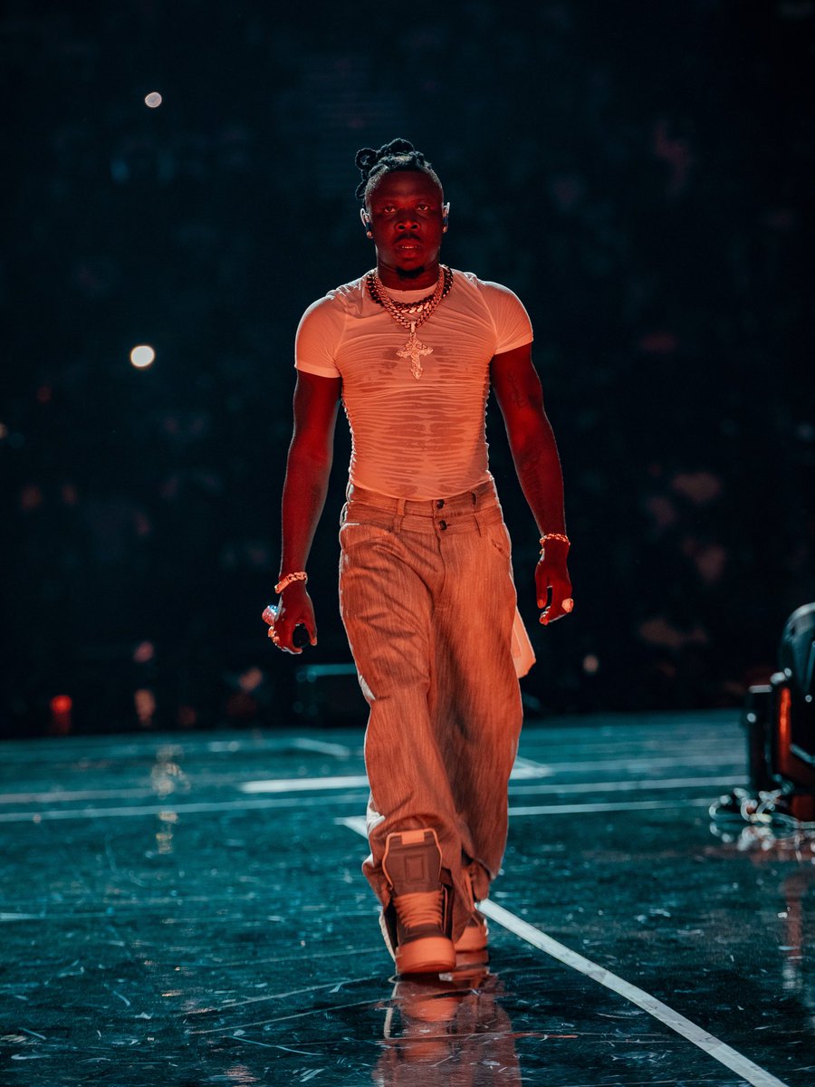 BhimFanPage's tweet photo. 📸 Exclusive Shots Of Stonebwoy At The Maiden Edition Of Bhim Festival UK At The OVO Arena Wembley, London!🔥❤️‍🔥🐅
#BhimFestLDN26 https://t.co/jSo5e0YAdb