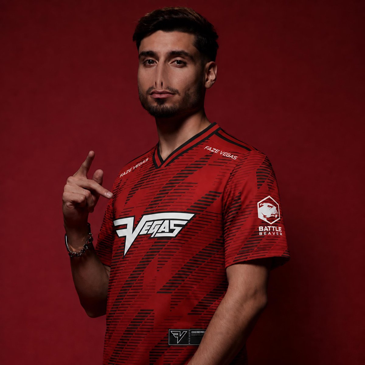 GGBreakingPoint's tweet photo. 🚨SOURCES: @ZooMaa has been caught embezzling FaZe’s champs earnings to pay for nose reduction surgery

Our anonymous source told us ZooMaa said “Give me that Voldemort fade twin” https://t.co/lKttAChKjX