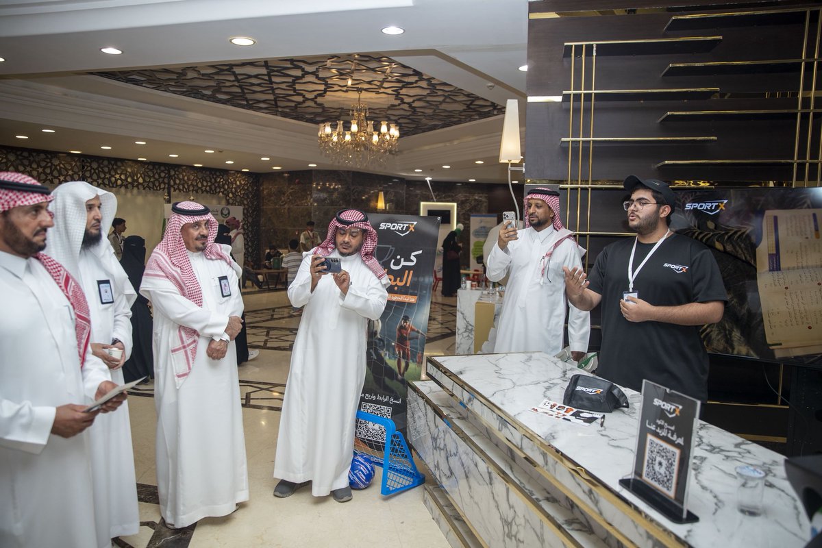 manasatalywom's tweet photo. افتتح الأمين العام لغرفة الخرج ماجد بن عبدالله الحمدي الأحد 16 أغسطس 2026م، مهرجان العودة للمدارس، المقام في بهو برج #الخرج،وبحضور عدد من ممثلي الجهات والقطاعات الحكومية والخاصة بتنظيم عيش الفرحة للفعاليات . 
@eayshalfarha https://t.co/DRMebSAuuf