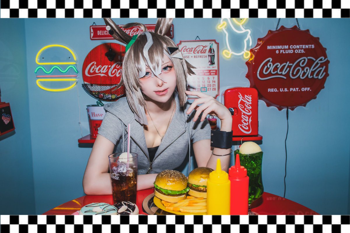 amexogog's tweet photo. ♡コスプレ cosplay

ウマ娘 umamusume
ルーラーシップ Rulership
ローソンコラボ衣装

本日からですね～♡皆様手に入りますように！

📸ゆずこさん¦@yzk229 
retouch¦ちき https://t.co/mXkp0iuve6